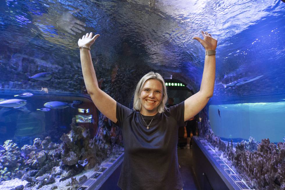 Bergen 20210728. 
Sylvi Listhaug, FrPs leder, besøker Akvariet i Bergen.
Foto: Marit Hommedal / NTB