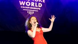 VM i karaoke: – Sang er målet. Karaoke er metoden