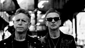 Plutselig kjennes det helt riktig å lytte til Depeche Mode 