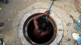 Åpent brev til Indias president: Manuell kloakkrensing bryter menneskerettighetene