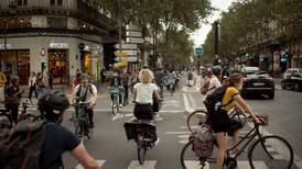 Sykkelen er blitt det raskeste og enkleste fremkomstmiddelet i Paris