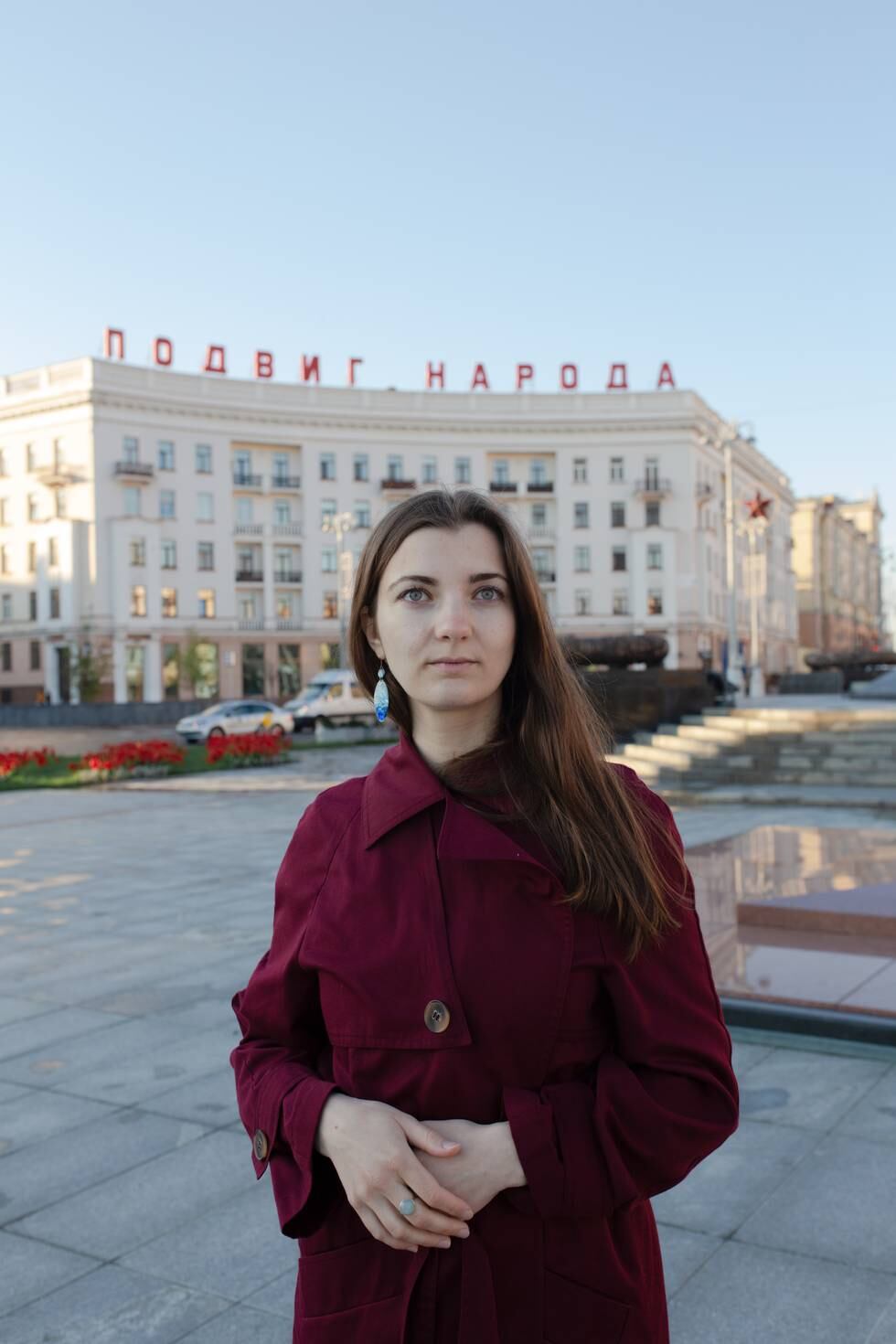 Portrait of the poet and translator Hanna Komar in Minsk. Victory Square, women's rallies and chains of solidarity started there.