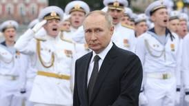 Russiske eksperter: Putin presses til vanskelige valg 